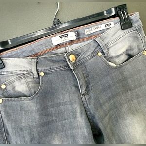 Bershka Super Skinny Low Rise size 28